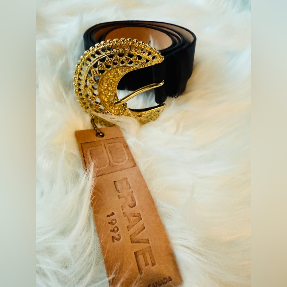 Black Leather Belt with Ornate Gold Statement Buckle - Picture 2 of 6